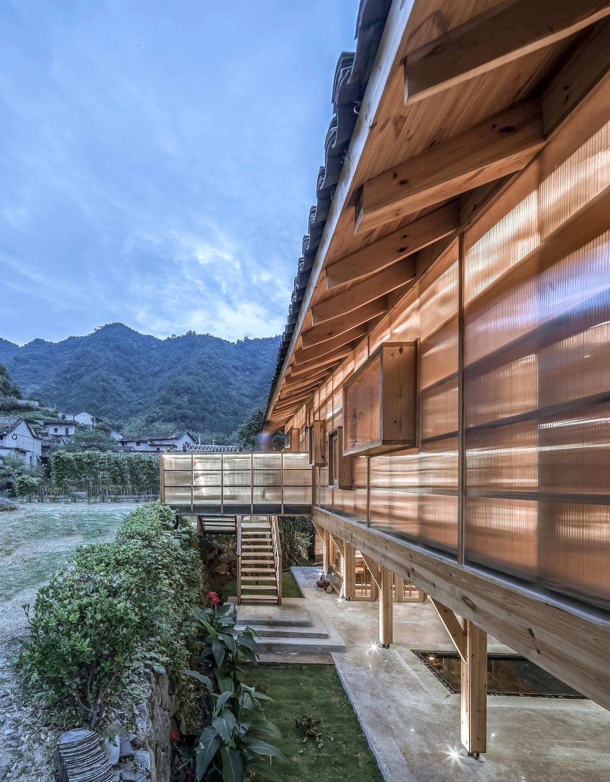 A Wood-Framed Oasis Nestled in an Ancient Mountain Forest in Wuyi