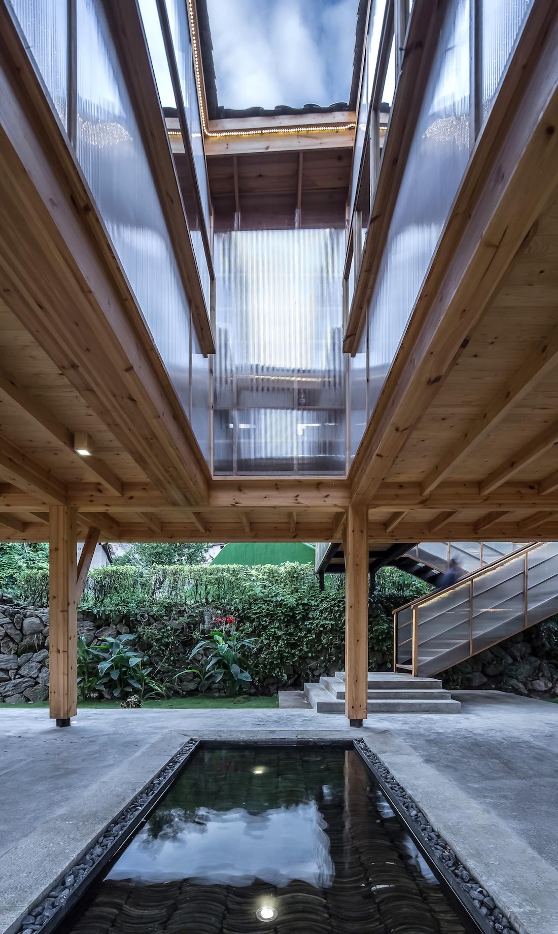 A Wood-Framed Oasis Nestled in an Ancient Mountain Forest in Wuyi