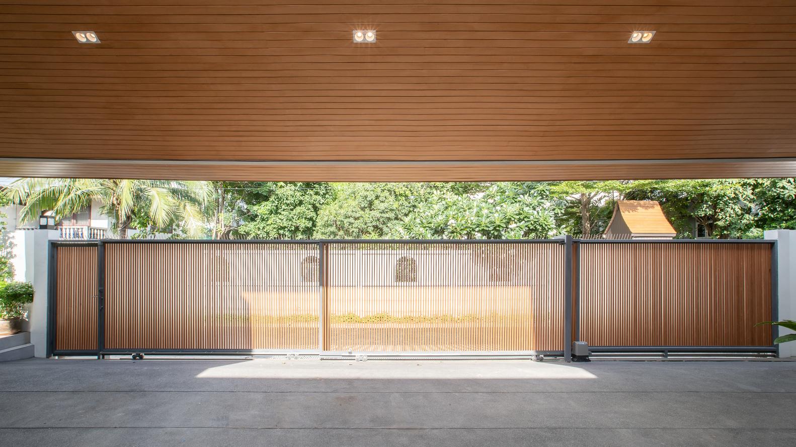 This Family Oasis in Bangkok is Bathed in Light and Timber