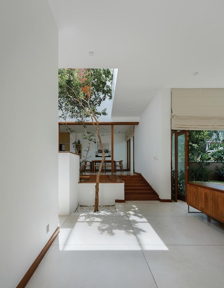 A Sprawling Newlywed Residence for a Young Sri Lankan Couple