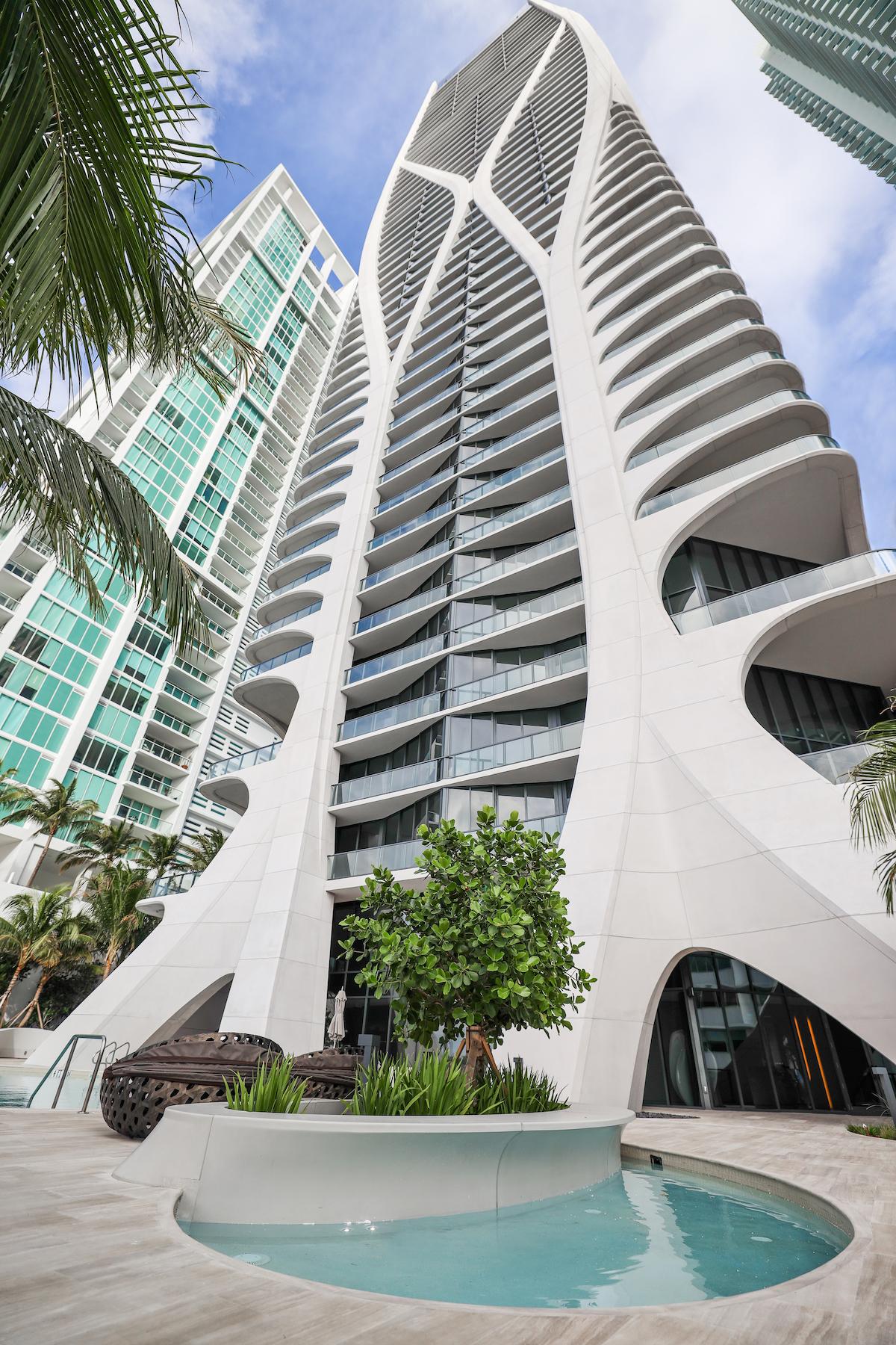 HJ Real Estate Guide: Miami's One Thousand Museum Residence by Zaha Hadid