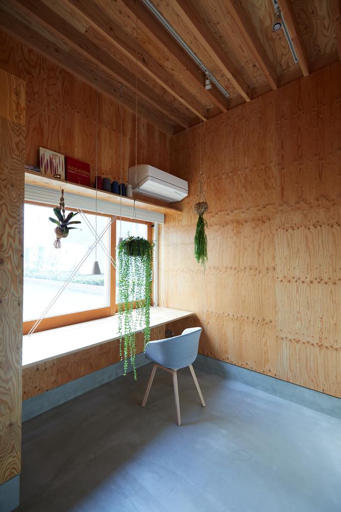 滿足住進牛奶盒子的奇想！460呎日本小宅的和諧設計