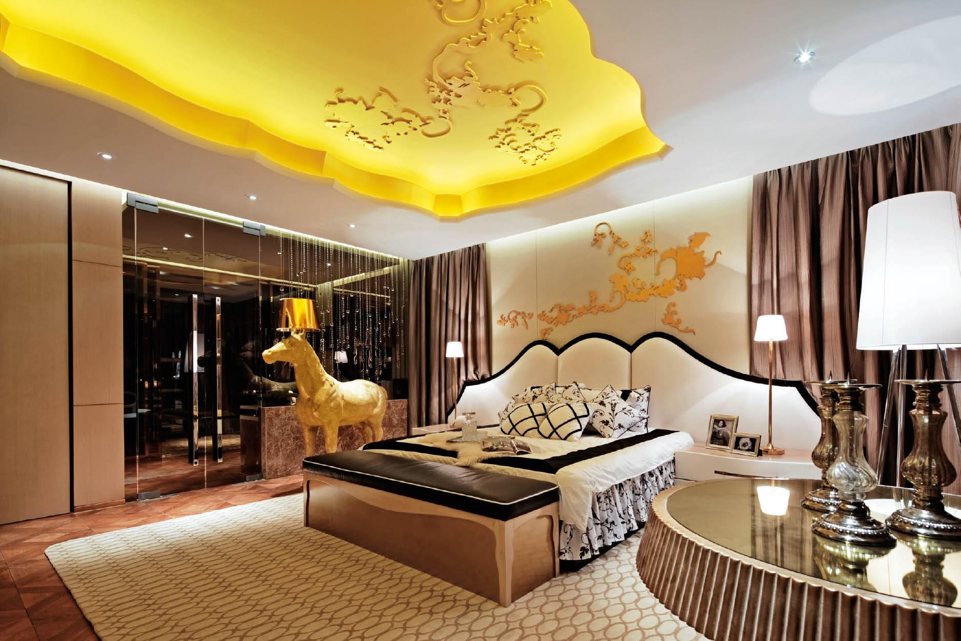 Step Inside a Luxurious Jiangsu Province Residence