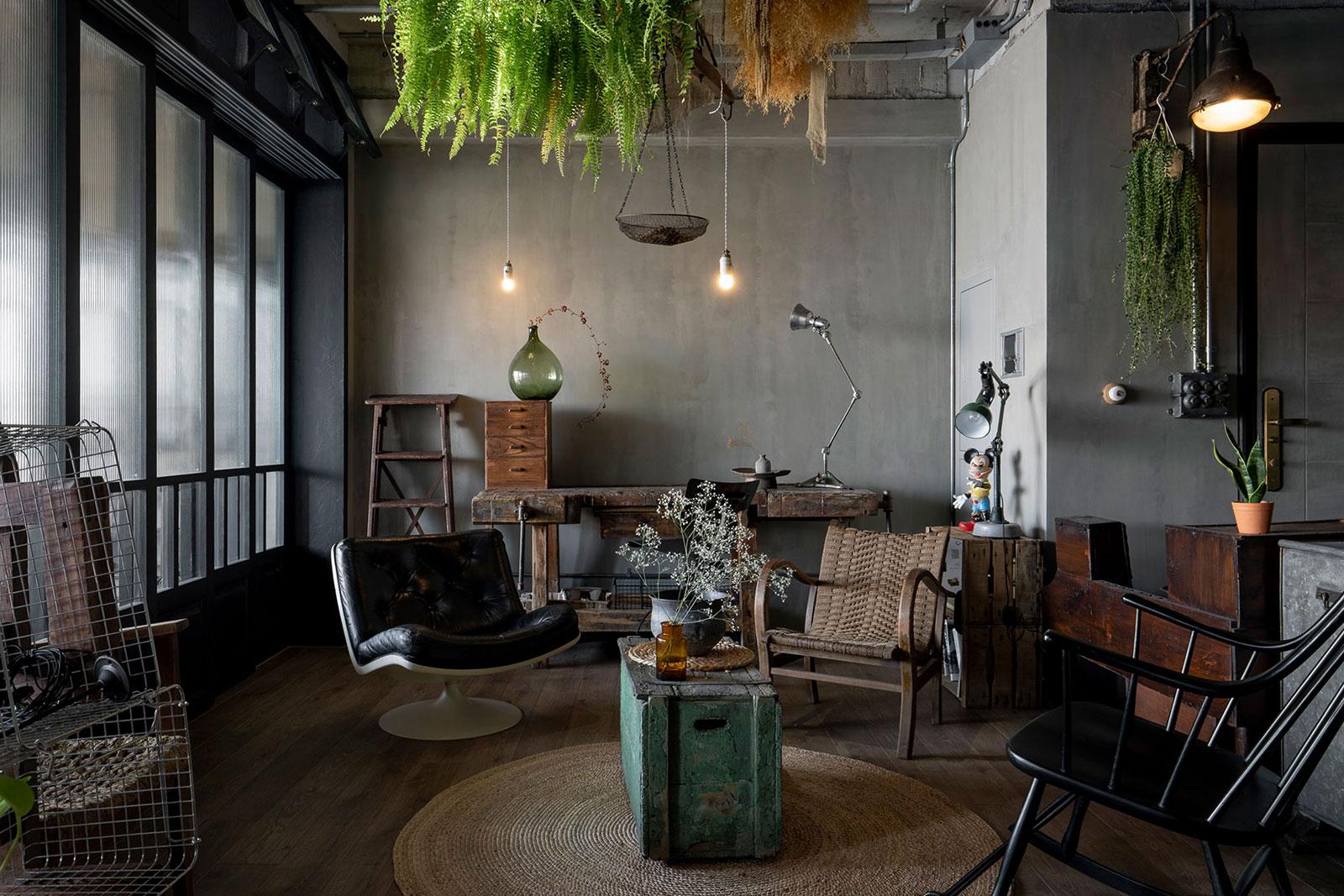 A Moody Loft Apartment in Taiwan Filled With Stories of the Past