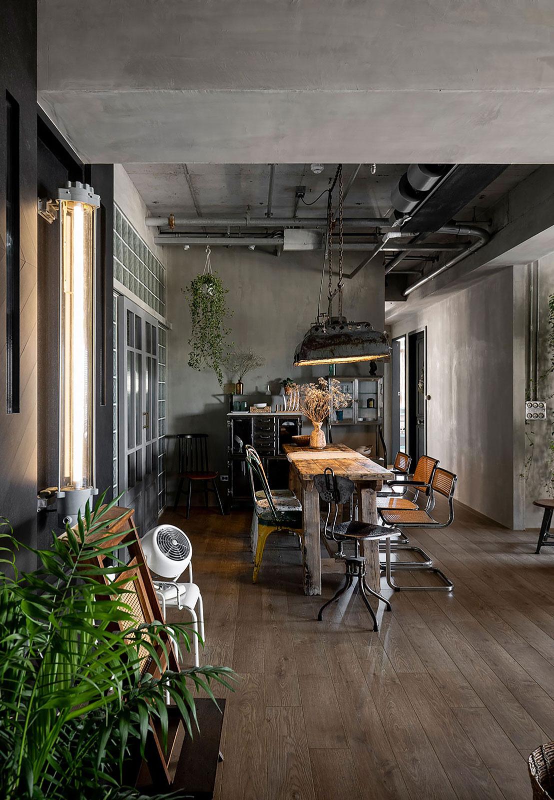 A Moody Loft Apartment in Taiwan Filled With Stories of the Past