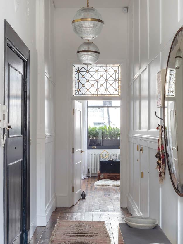 This 1,200sqft Historic Flat in London is Upgraded with Impeccable Flair