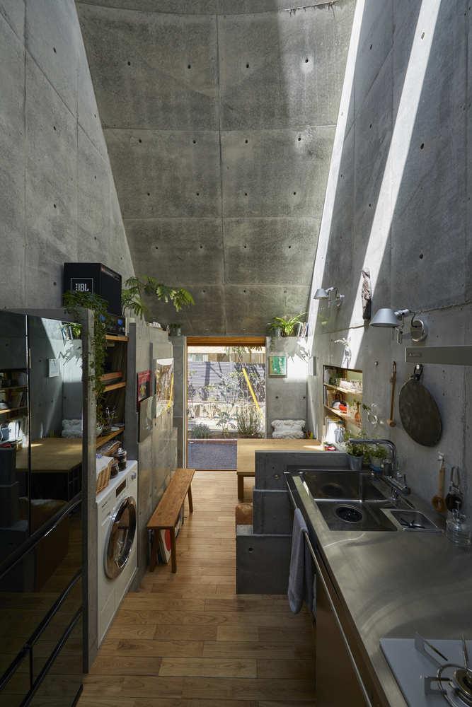 幸福豐富的生活場景，在東京194呎的微型住宅展開