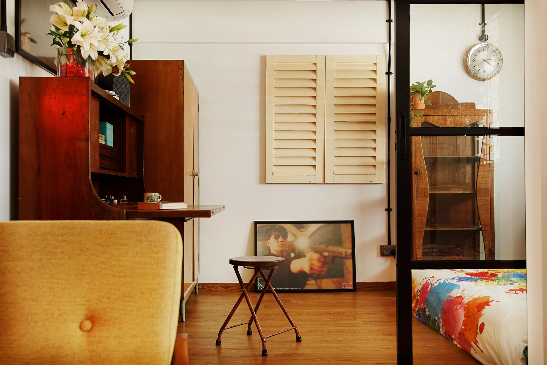 A Trip Down Memory Lane Inside a Vintage Flat in Singapore