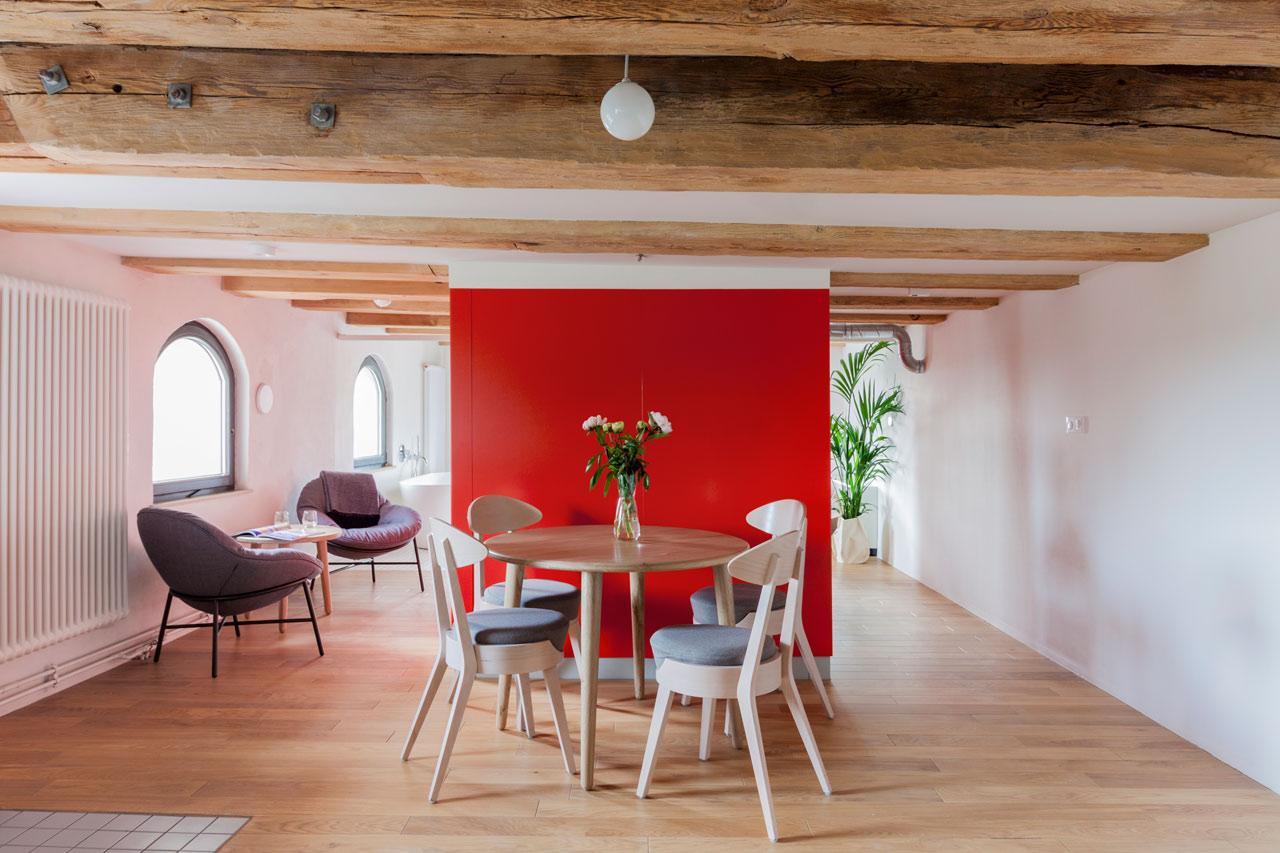 清新木系小宅，以活潑圖案與鮮色組合打造驚喜設計