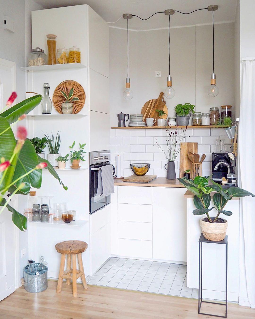 3 Ways to Brighten Up Small Spaces with Natural Elements
