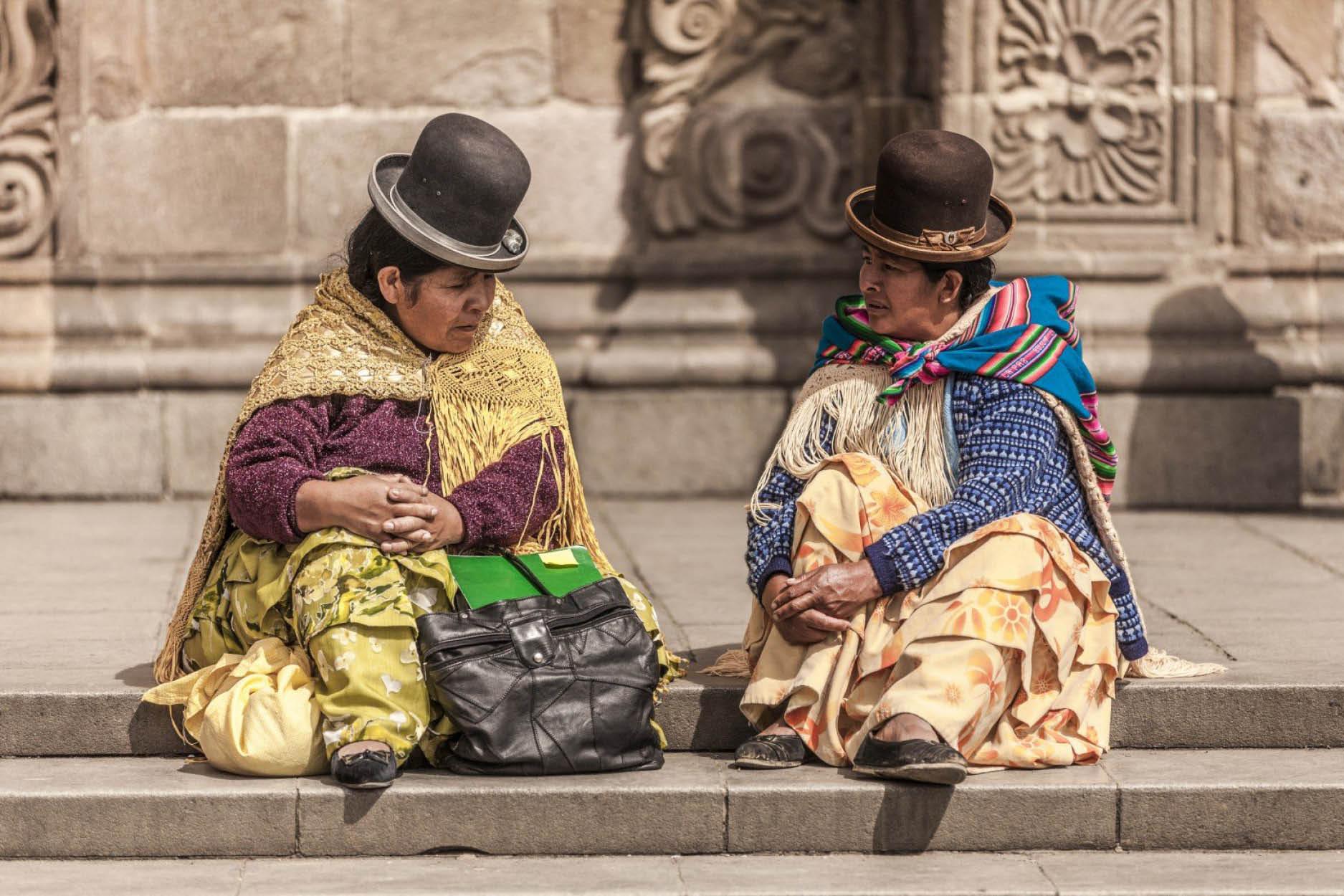 El Alto's Dazzling Palaces, Bowler Hats and Flying Subway are a Feast for the Senses