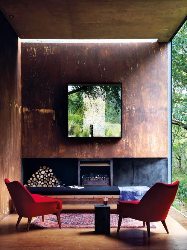 Inside a Modernist-inspired Glass Box Home in the Woods