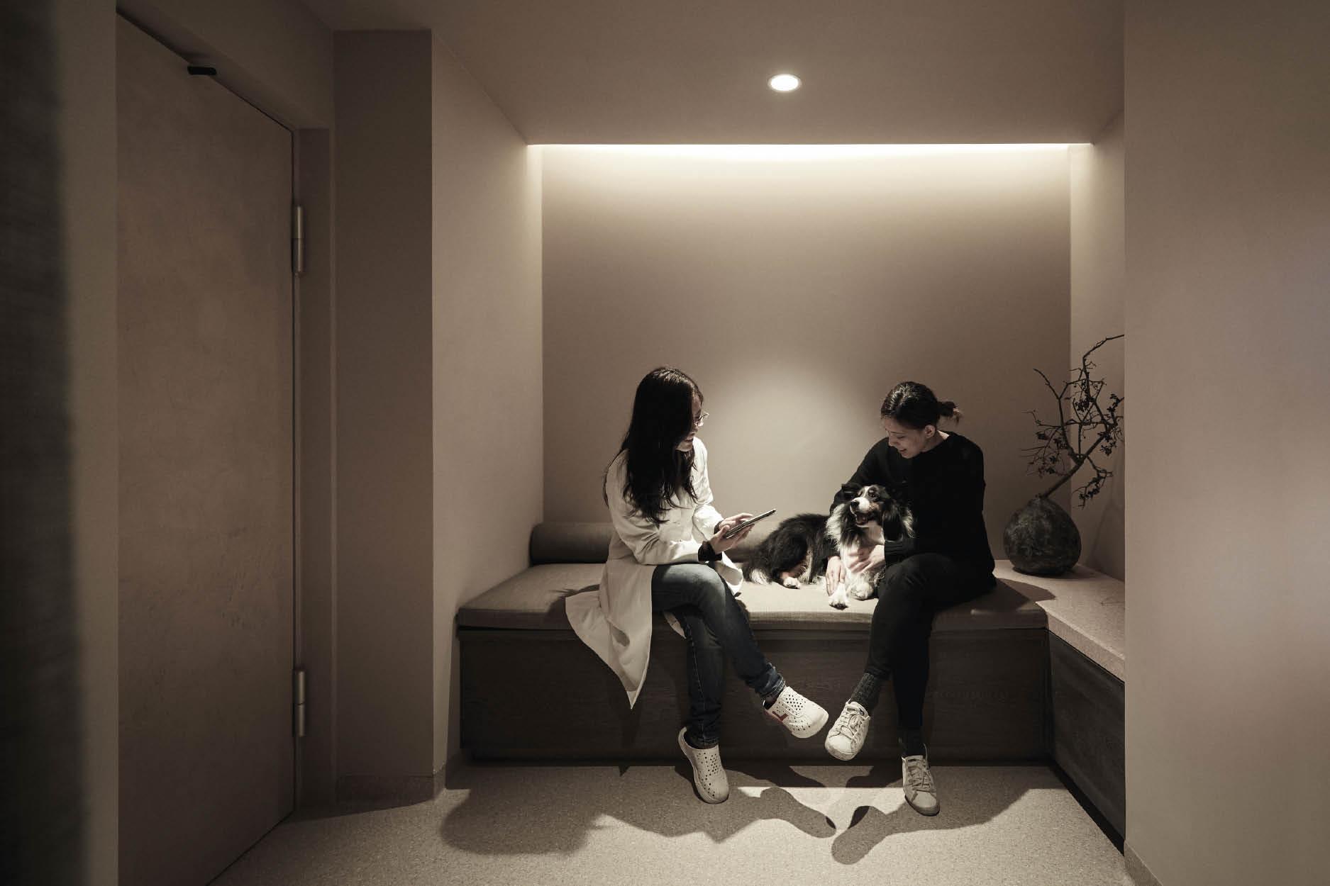 Uncover a World of Tranquillity Within an Evocative Animal Hospital in Taipei