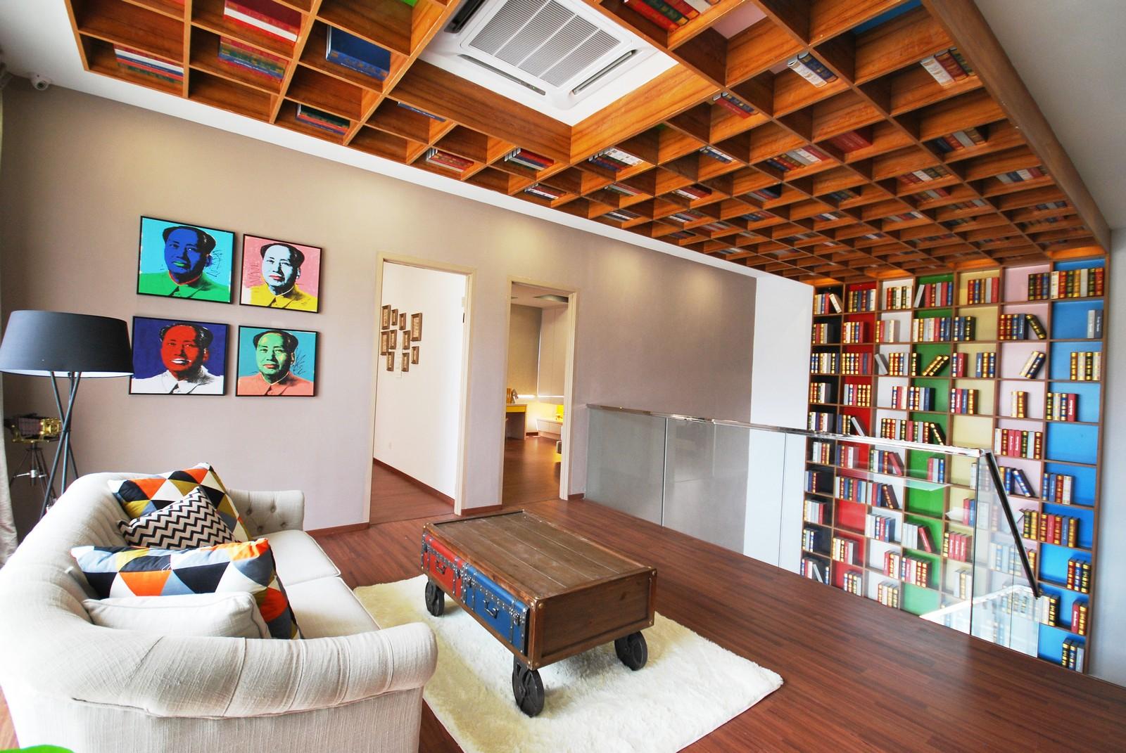 A Colourful, Eclectic Home With A Show-Stopping Bookshelf