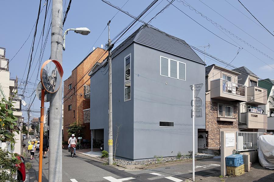 東京市中心的微型建築，為狹小面積創造豐富視野