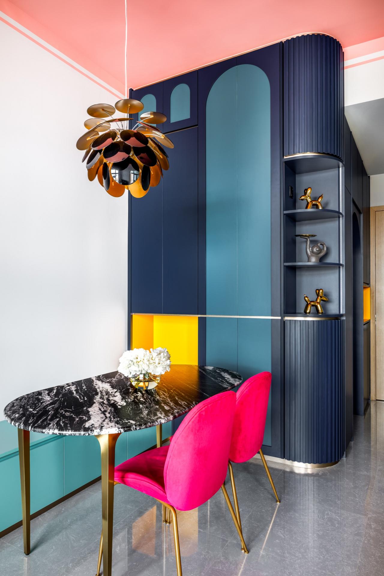 This Unconventional Condo in Singapore is Colourful, Cushy And Cosy