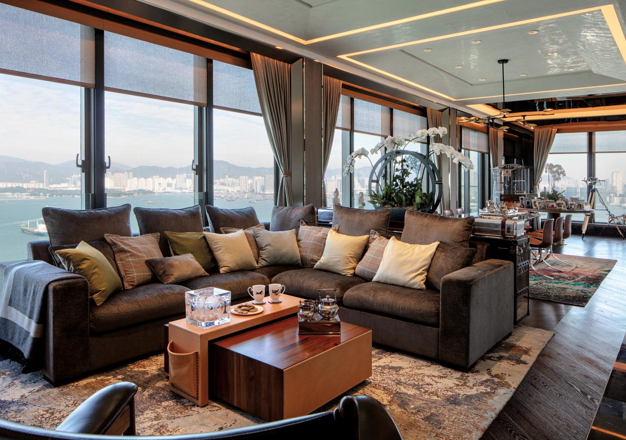 Contemporary Luxury and Cinematic Views in a Hong Kong Penthouse