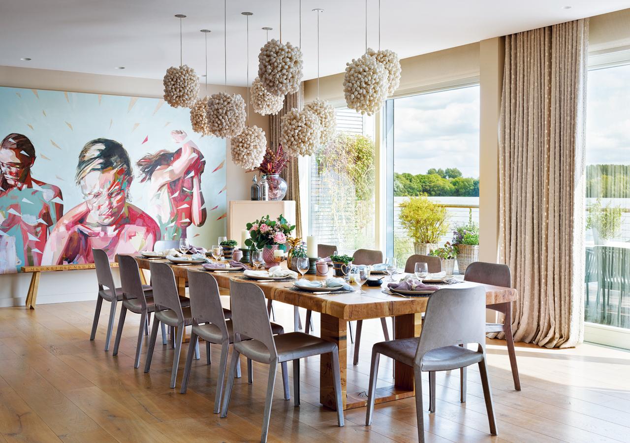 This Dream Home in the Cotswolds is a Feast For the Senses
