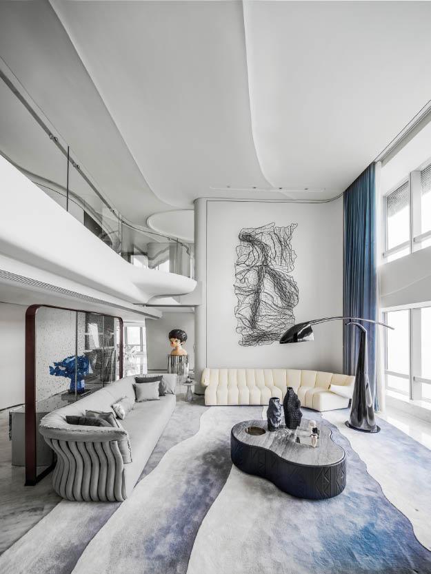 The Ethereal Beauty of the Ocean is Mirrored in this Zhuhai Duplex Penthouse