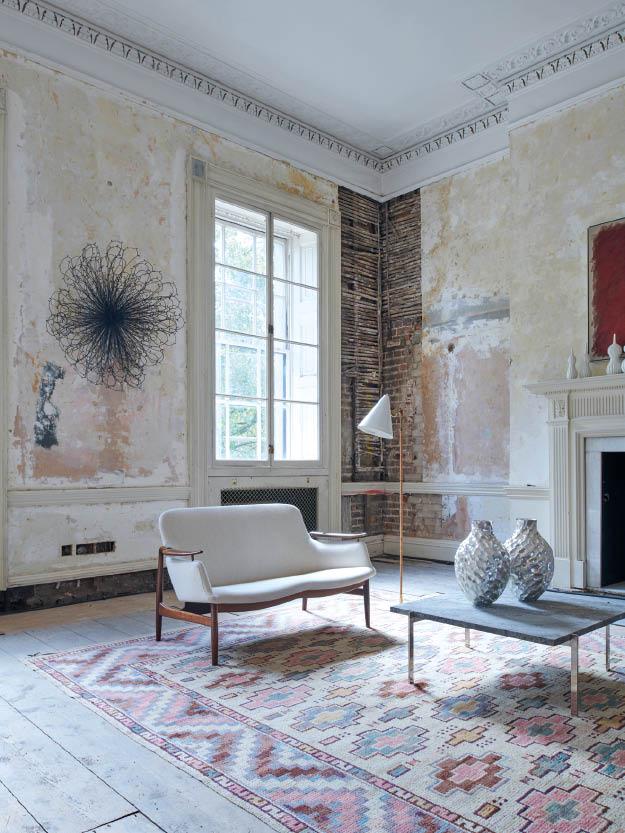 A 20th Century Design Pop-up Makes its Home in a Palladian-Style Mansion