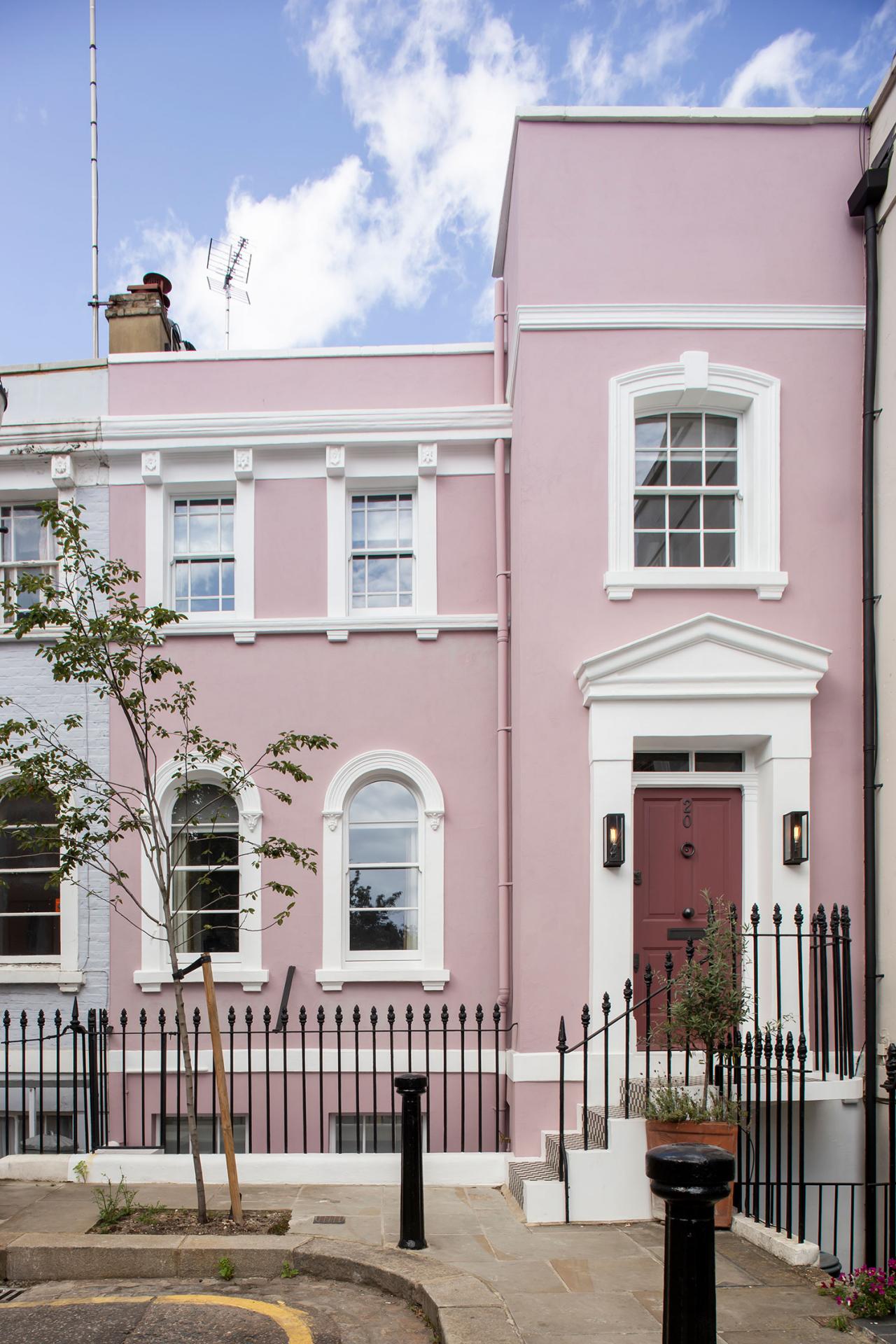 雅緻時髦的現代格局，利用色彩重塑倫敦屋宅的生命力