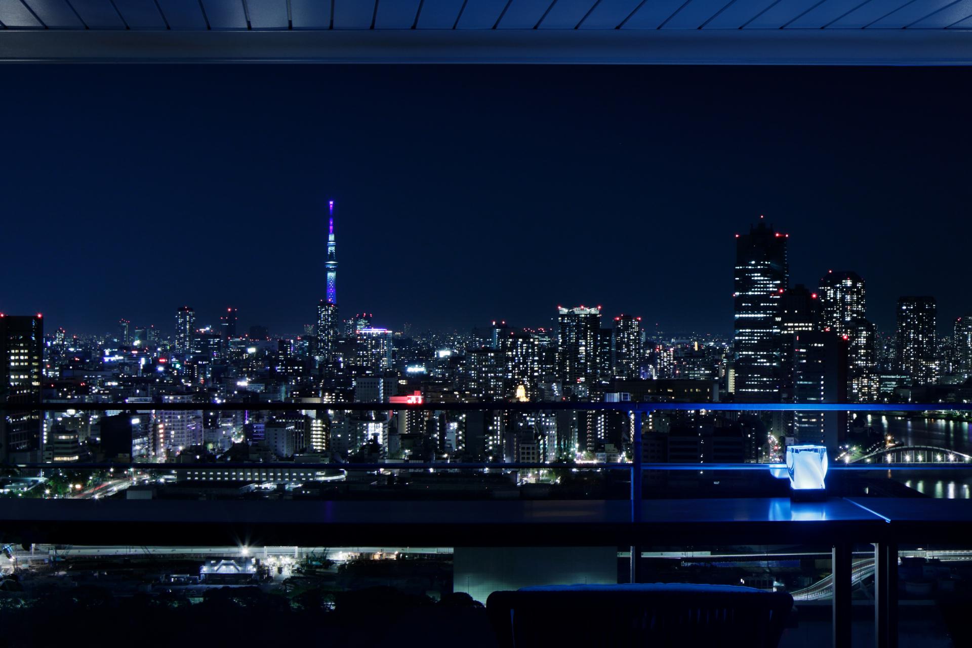Night view from the open terrace at Club mesm