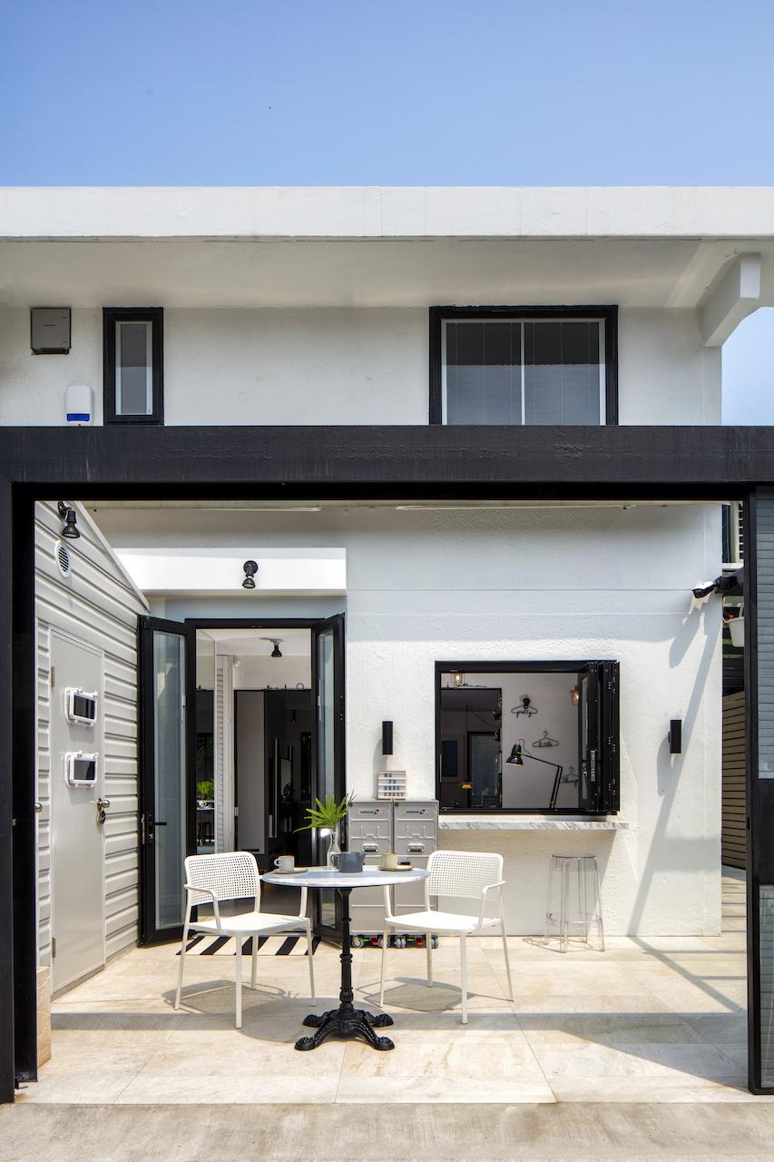 Take A Peek Inside This Yuen Long Bungalow That Fuses Outdoor Living