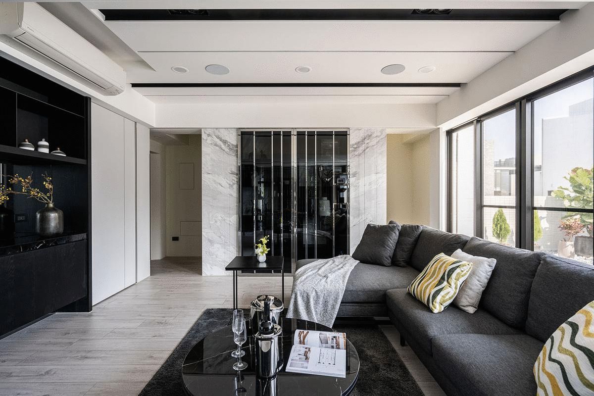 典雅輕奢的台中現代寓所，符合和諧風水的開闊格局