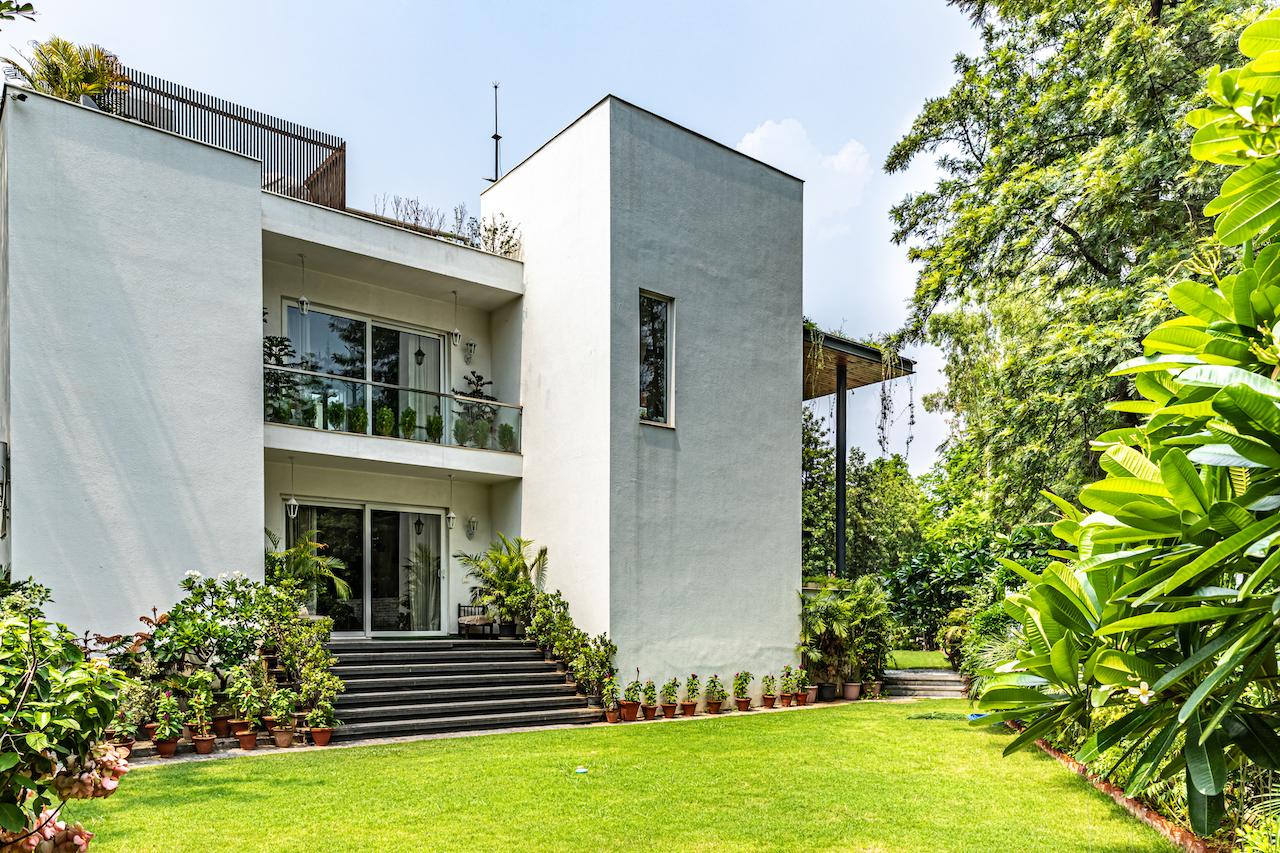 This New Delhi House Has A Hidden Courtyard