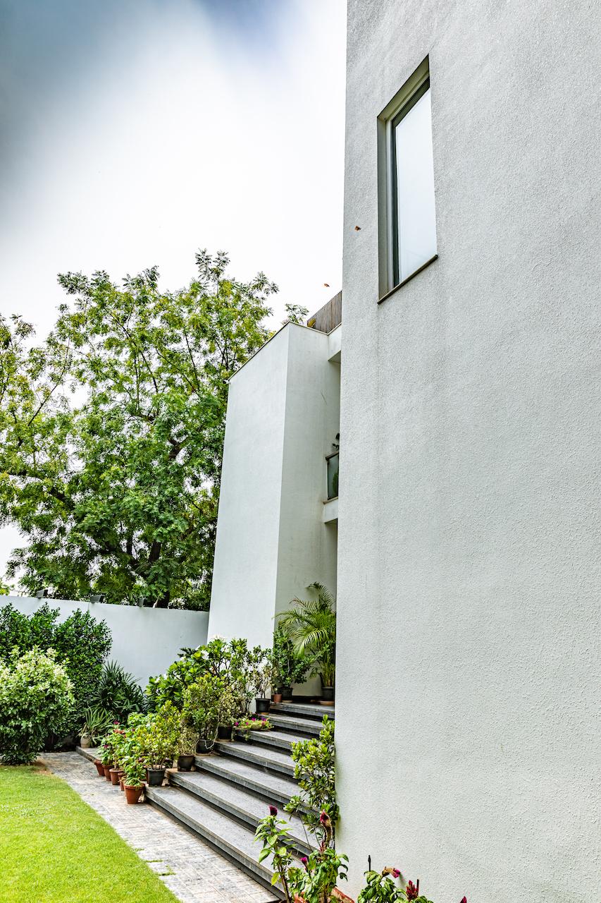 This New Delhi House Has A Hidden Courtyard