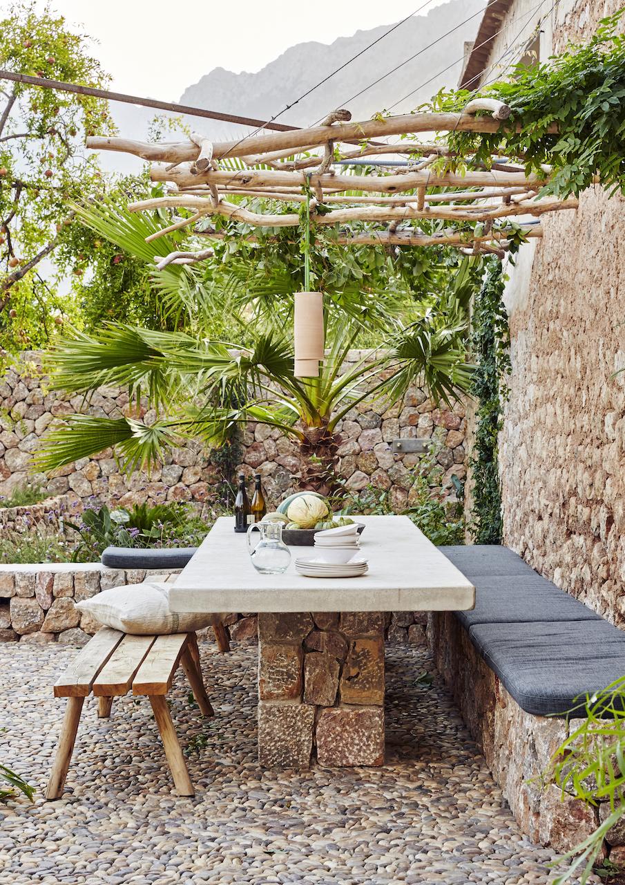 9 Best Outdoor Dining Spaces In The World 