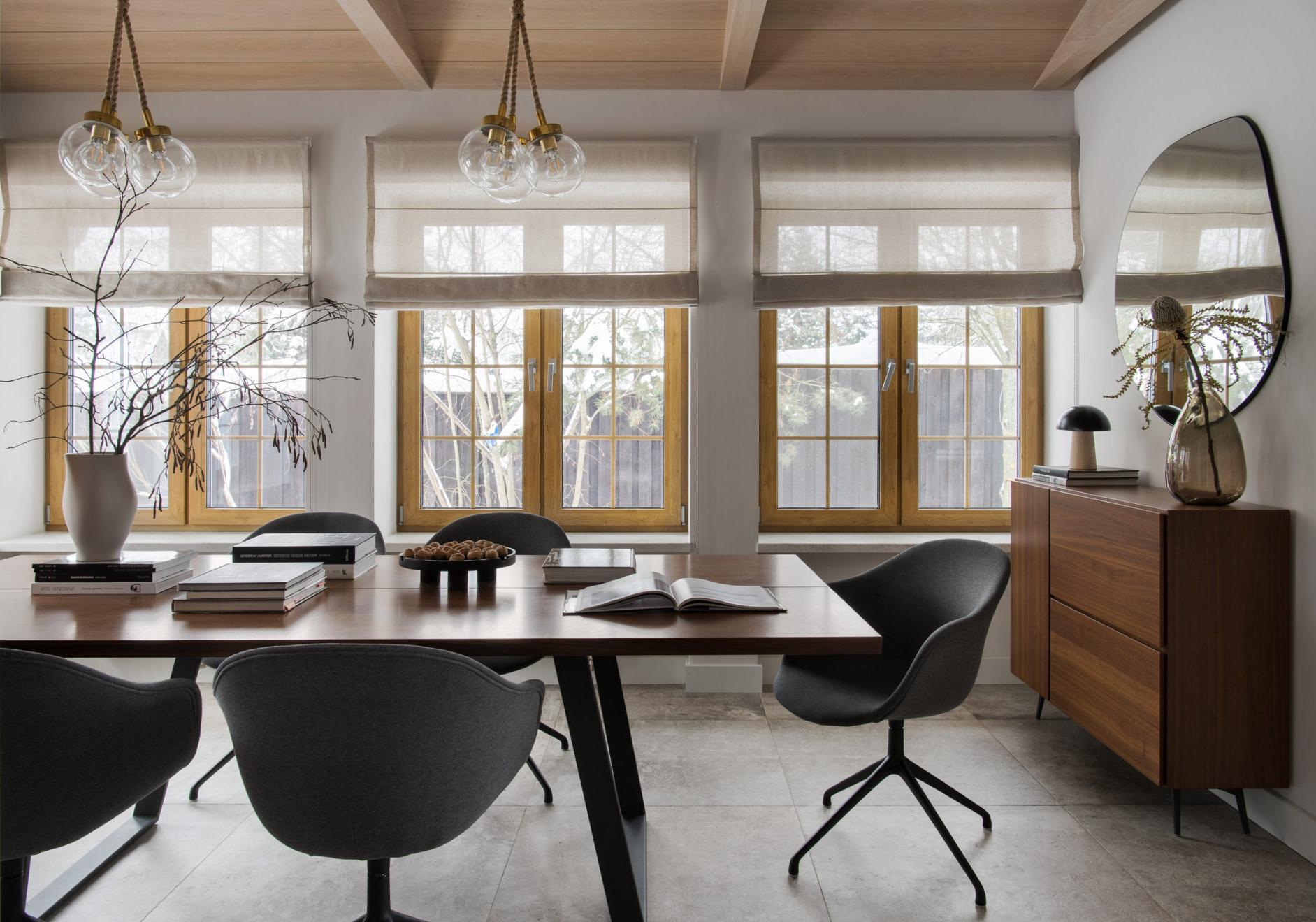 The Reborn of a Dacha in the Moscow Suburbs