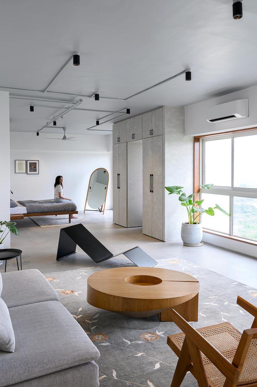 A Minimalist Home That Focuses On The Essence Of “Nothingness”