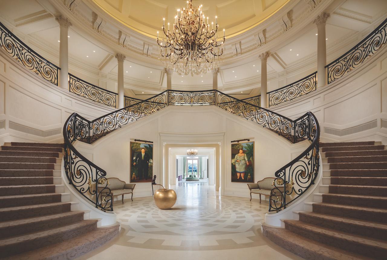 This 250,000-Square-Foot Palace is One of the Most Lavish Homes on Earth 