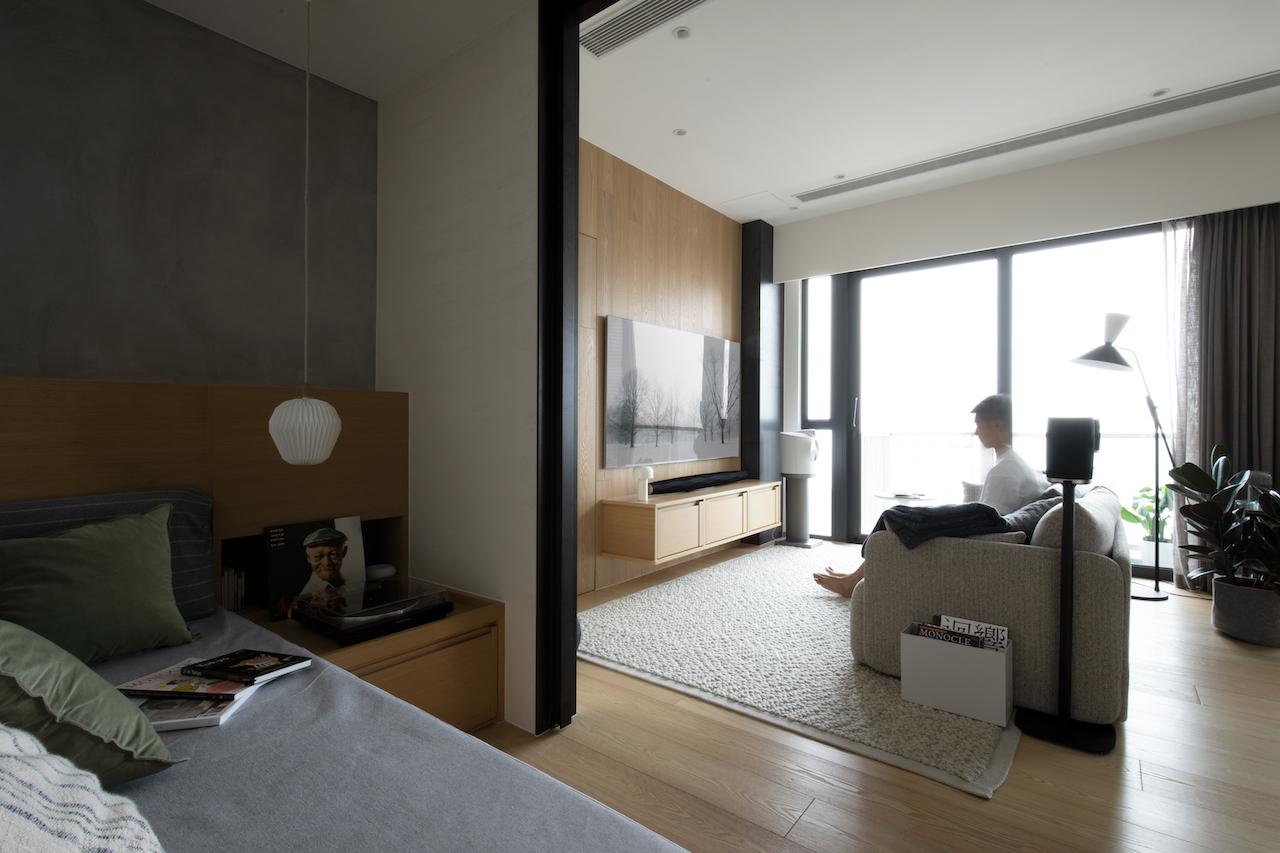 This Sham Shui Po Penthouse Mixes Modern Minimalism with Maximal Warmth