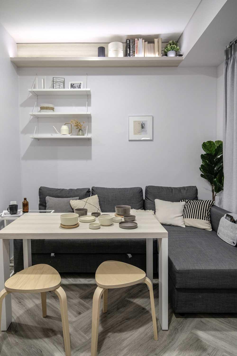 Multifunctional And Simplistic Design Spruce Up This 290-Square-Feet Home