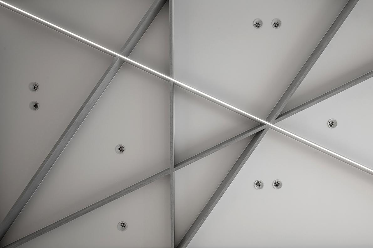 【裝潢靈感】前衛碎片型天花板，細藏縝密的精算佈局