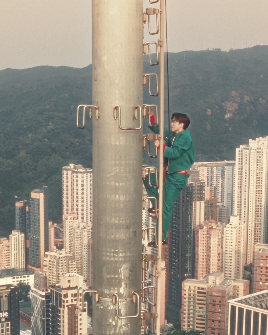 張敬軒首賣演唱會NFT，亞洲歌手史上首人登上246米高避雷針拍攝