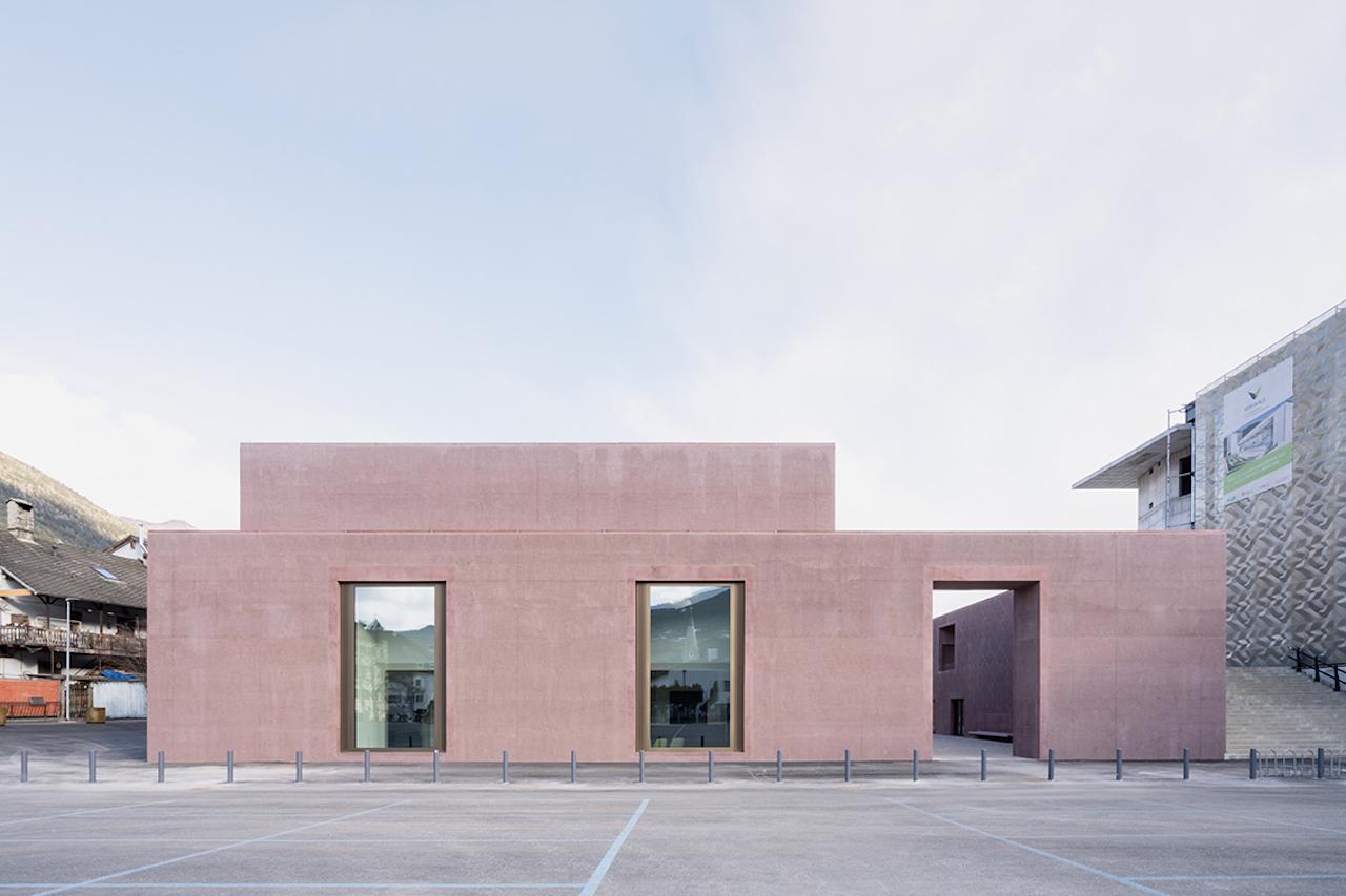 Tour This Tastefully Reimagined Music School in Italy