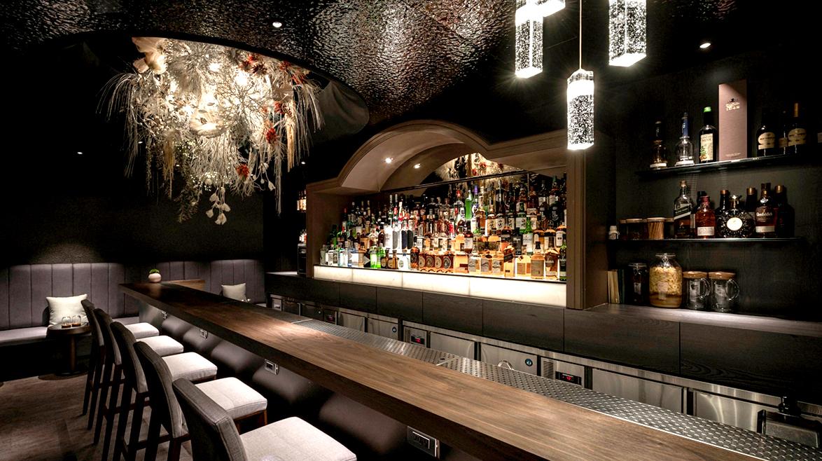 台北十大必去酒吧，讓裝潢演繹雞尾酒絢麗想像世界的Bar Mu: