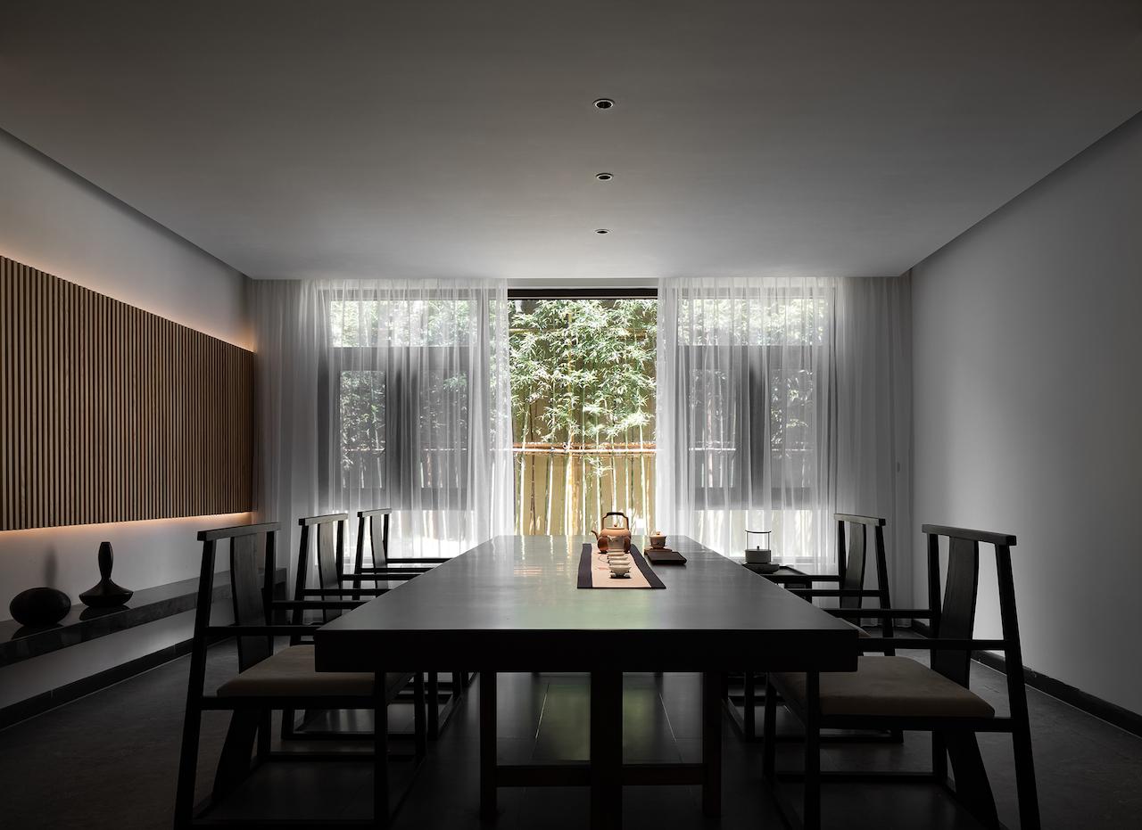 Step Inside a Contemporary Zen-like Home in China