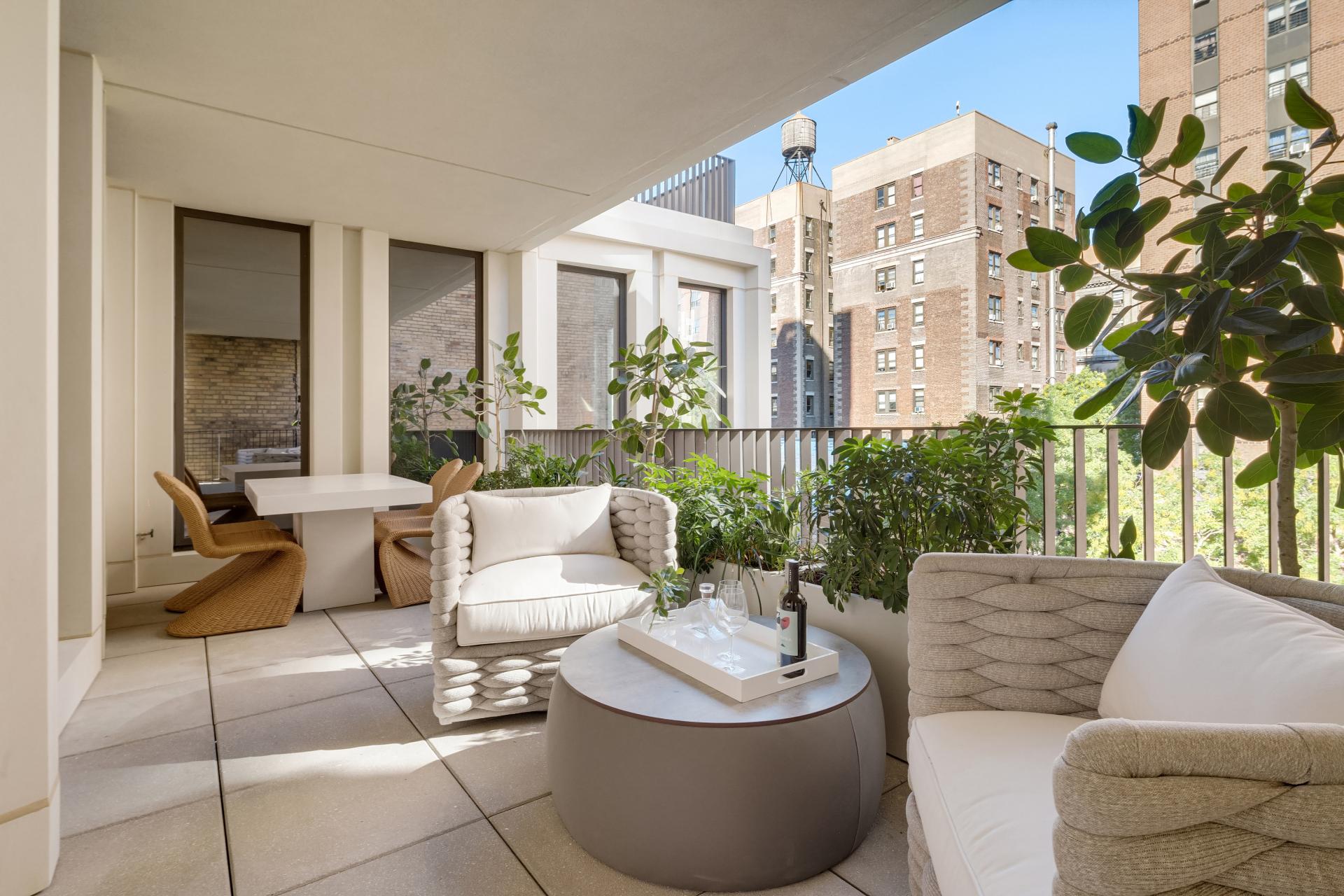 212 West 93rd Street’s New Residence Seamlessly Blends Outdoor Living 