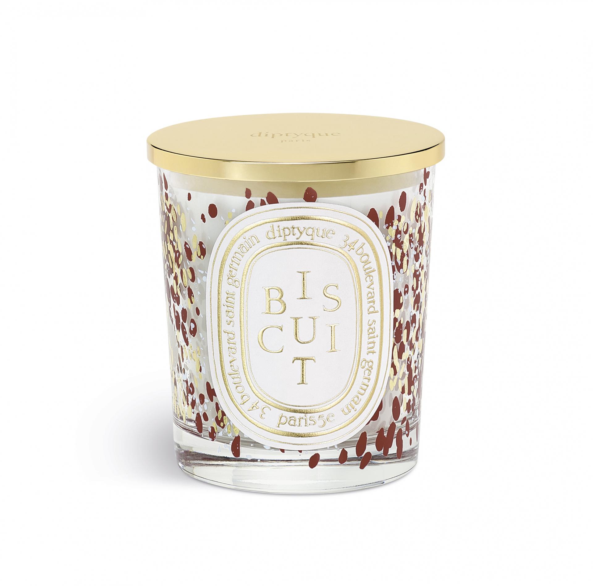 7 Best Scented Candles That Smell Just Like Christmas