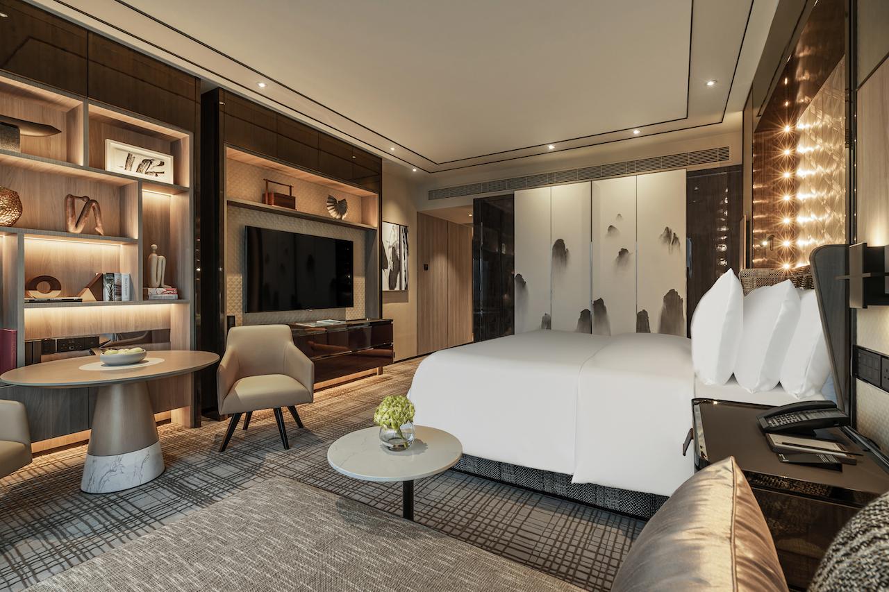 Four Seasons Hotel Hong Kong Unveils New Look