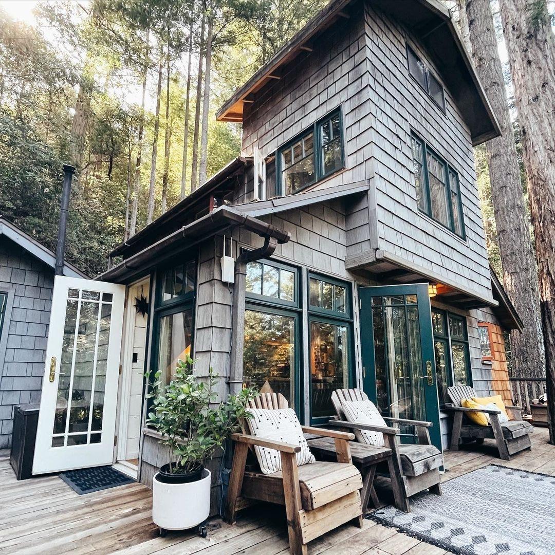 Top 10 Most Liked Airbnb Houses on Instagram
