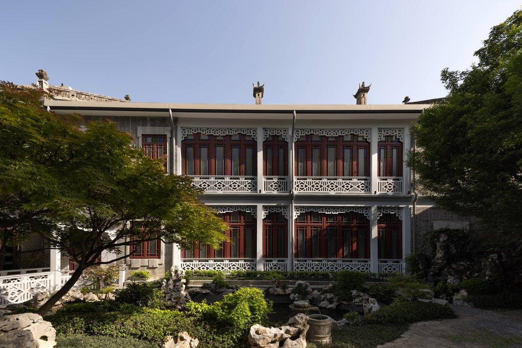 A Historic Villa-Turned-Lakeside Retreat on Hangzhou’s West Lake
