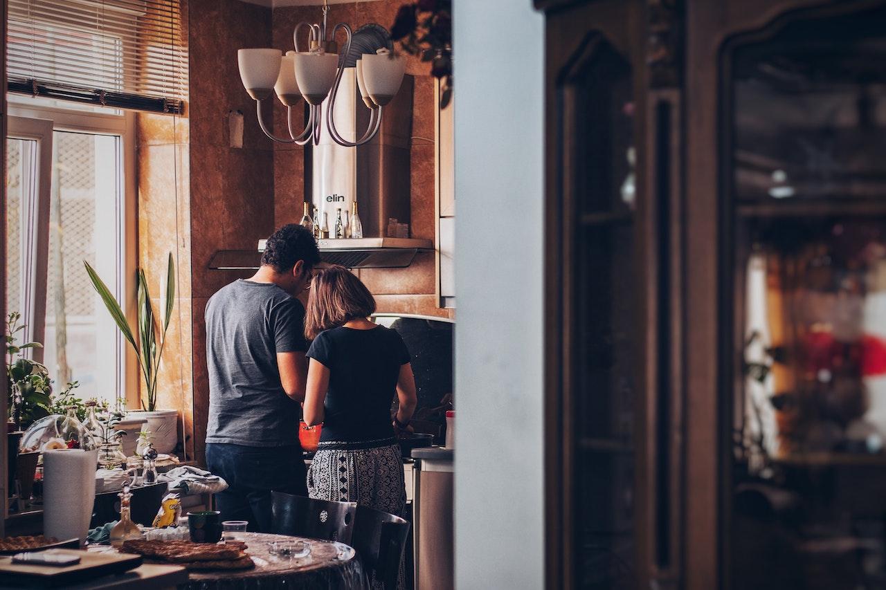 5 Things to Consider Before Buying a House with Your Spouse
