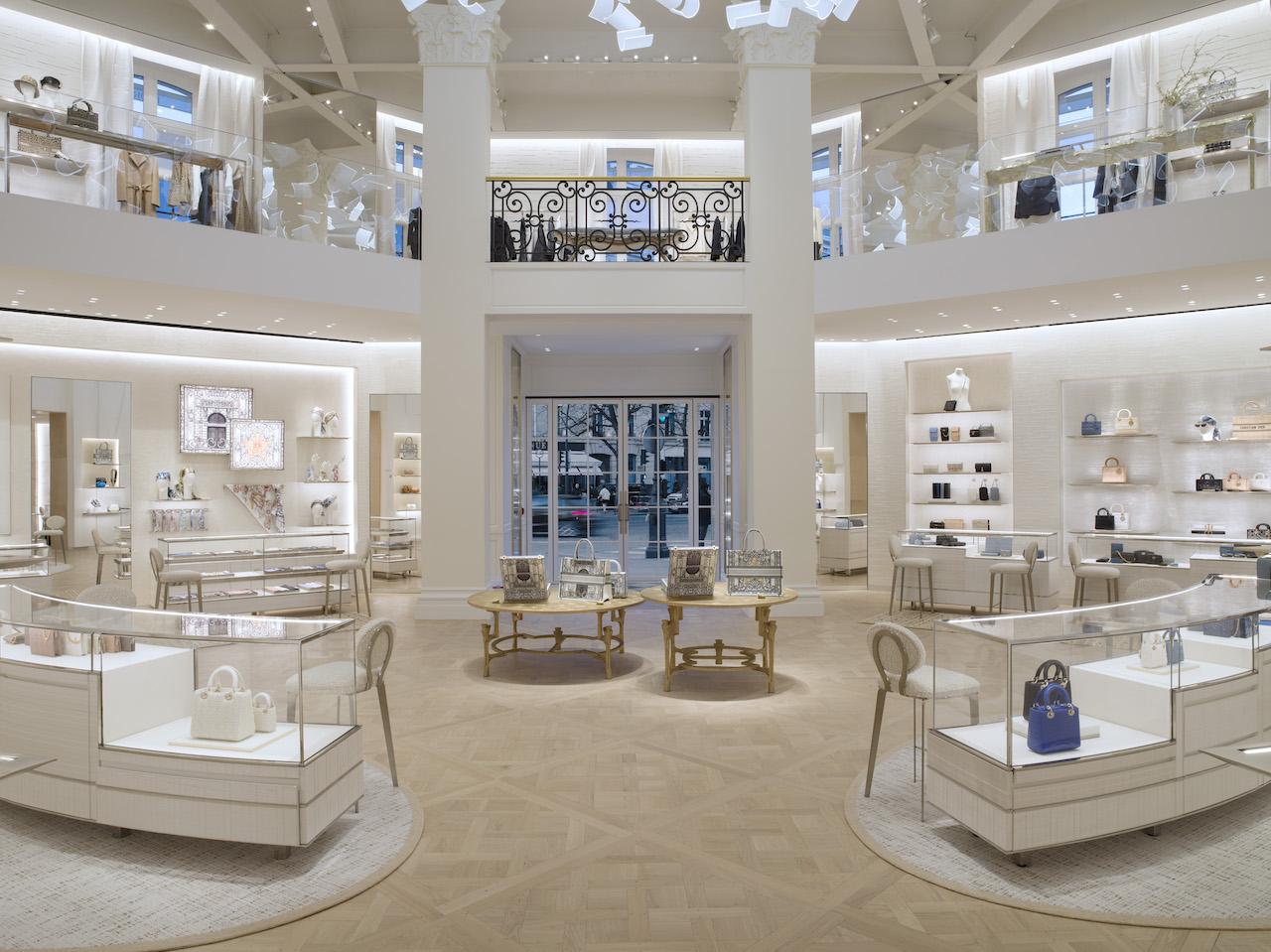 首間糅合新古典及當代主義的Dior旗艦店，Dior 30 Montaigne總店重新開幕