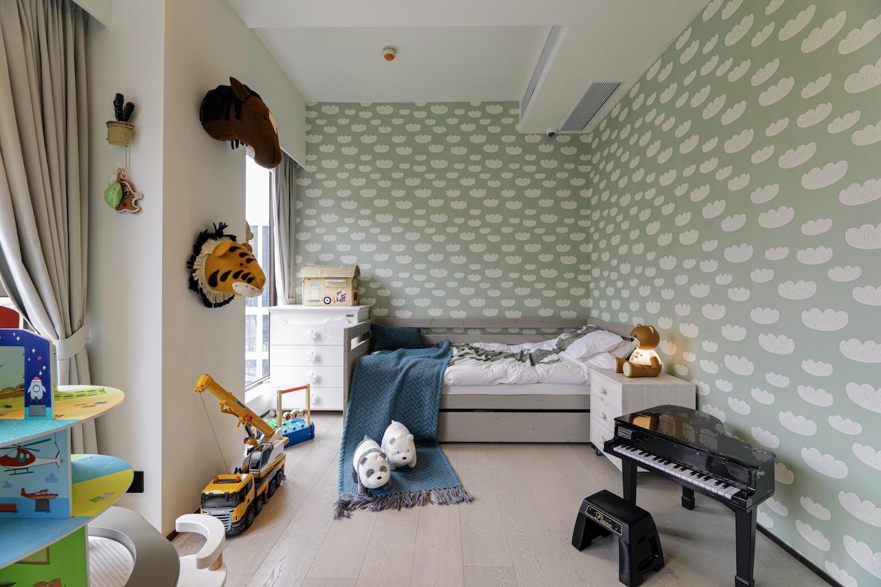 Doubling Up: This 2,800-sq.ft. Causeway Bay Duplex Lives a Happy Family