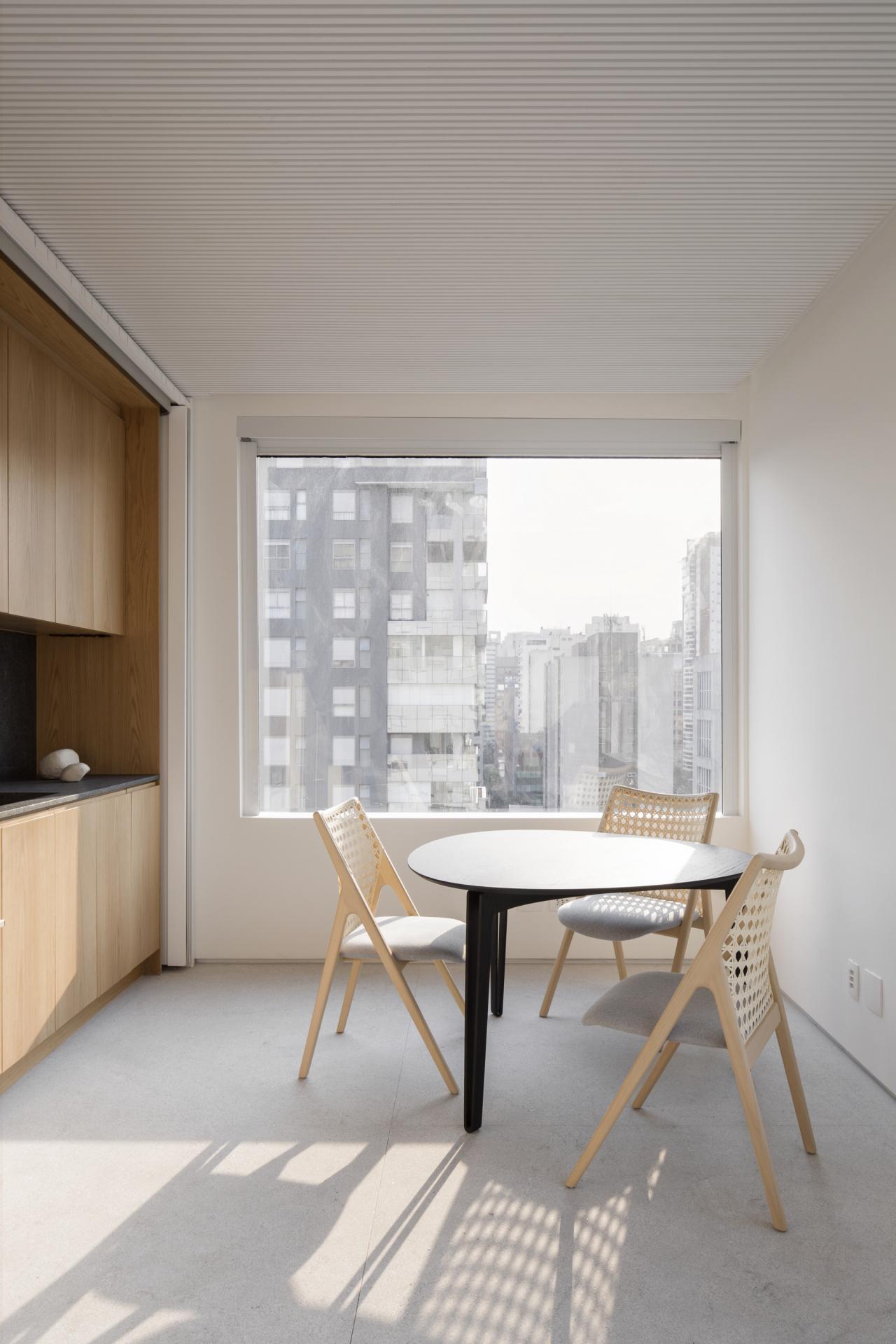  This 355-sq.ft. Minimalist Apartment is Small In Size But Big In Functionality